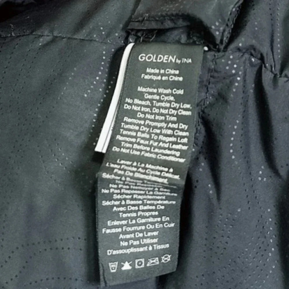 Aritzia Tna Mid Length Bancroft  Goose Down Parka In Red - Picture 13 of 16